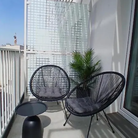 Cityview Plac Wolnosci 6 In The Center Of Old Town Апартаменты